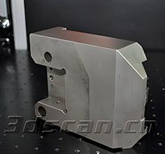 模具底座逆向設(shè)計(jì)