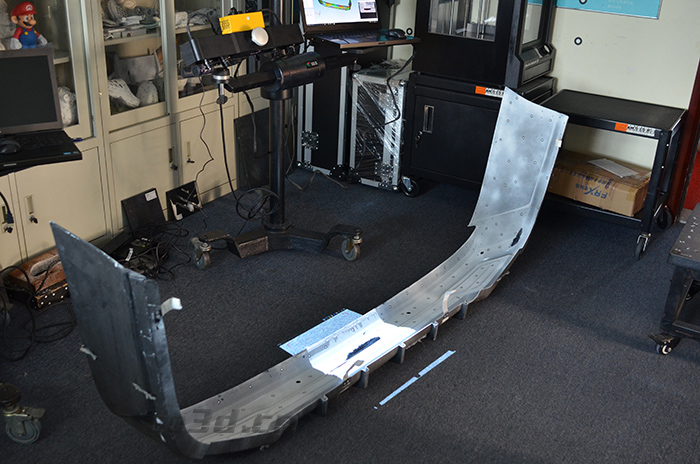 汽車(chē)保險(xiǎn)杠掃描