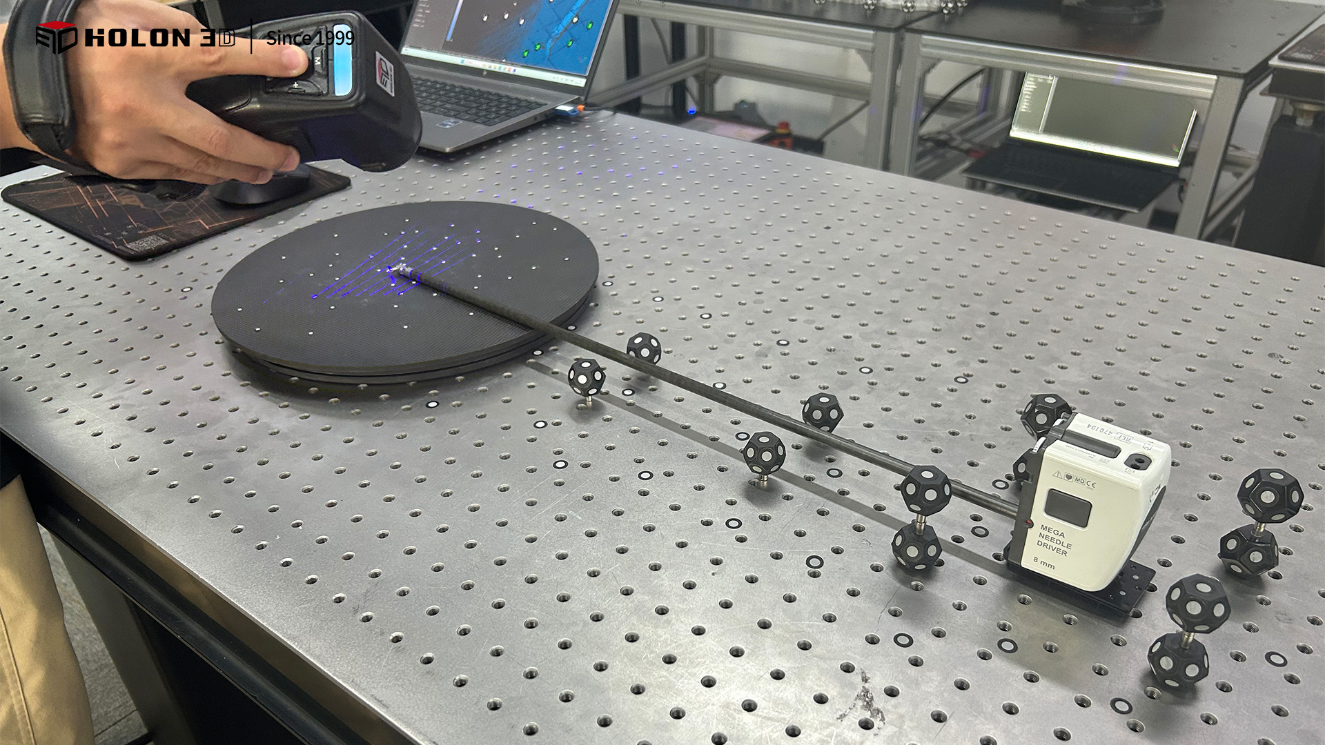 醫(yī)療手術(shù)機器人手臂夾子的三維掃描